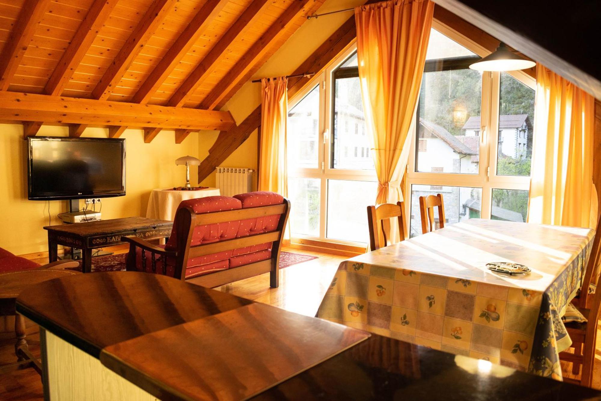 Kabila Enea 2 Apartment Uztarroz Luaran gambar